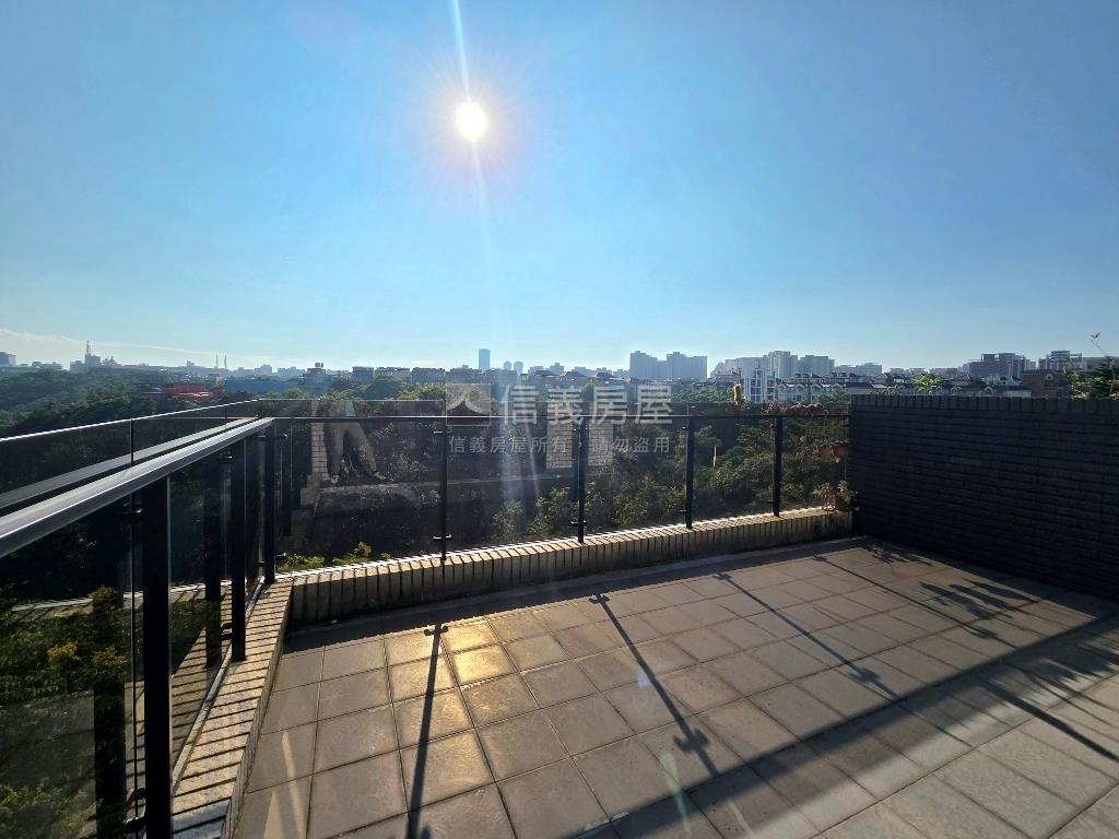康橋《朗悅裝潢樹海別墅》房屋室內格局與周邊環境