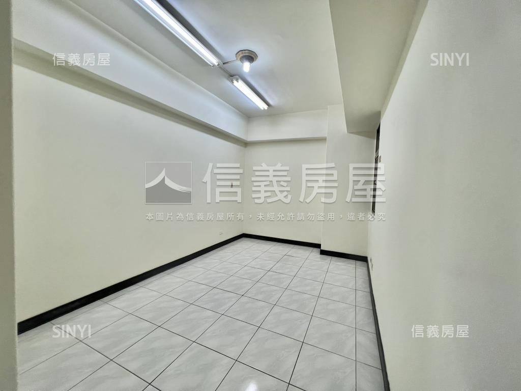 府中站新寶天第好成家三房房屋室內格局與周邊環境