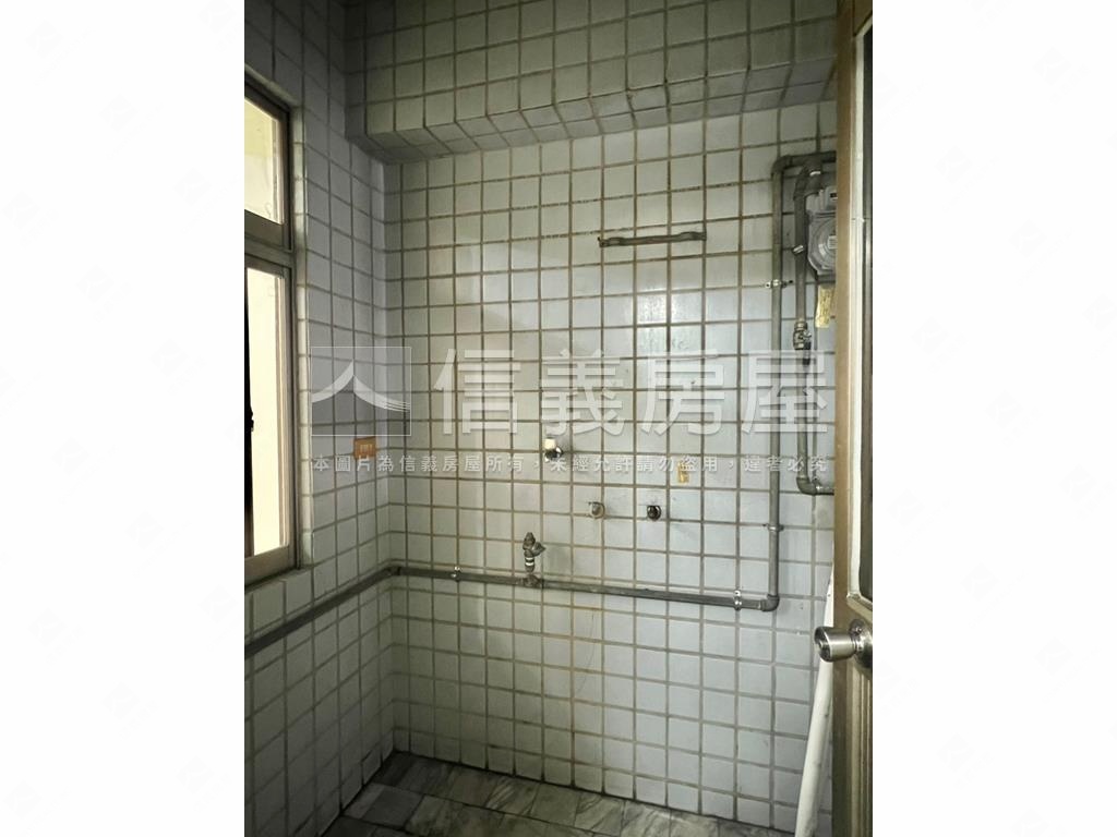 府中站新寶天第好成家三房房屋室內格局與周邊環境