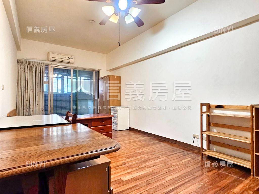 摩天３１首購大空間房屋室內格局與周邊環境