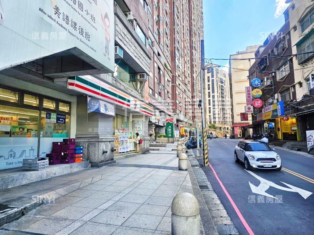 摩天３１首購大空間房屋室內格局與周邊環境