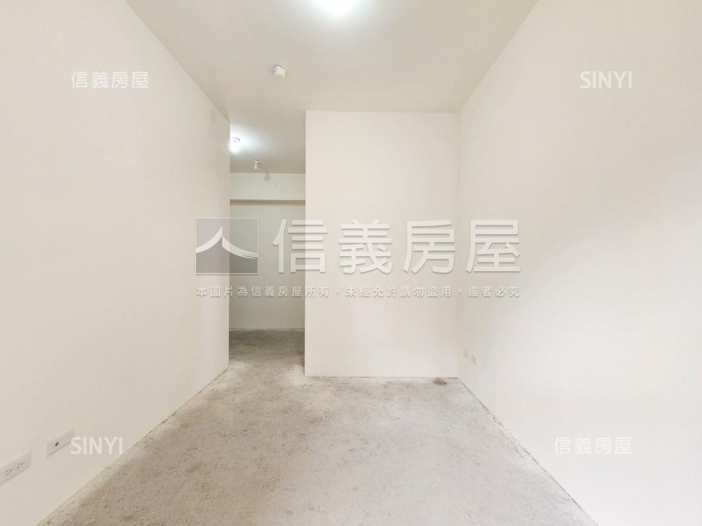 鵬躍序景觀３房車位房屋室內格局與周邊環境