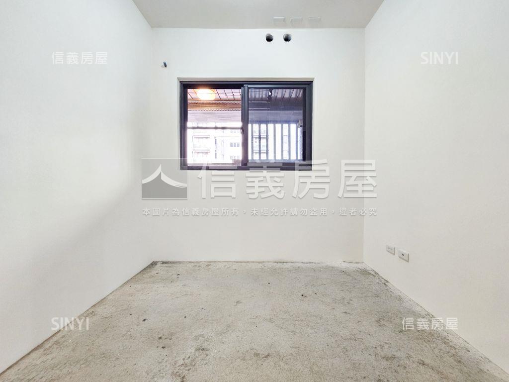 鵬躍序景觀３房車位房屋室內格局與周邊環境