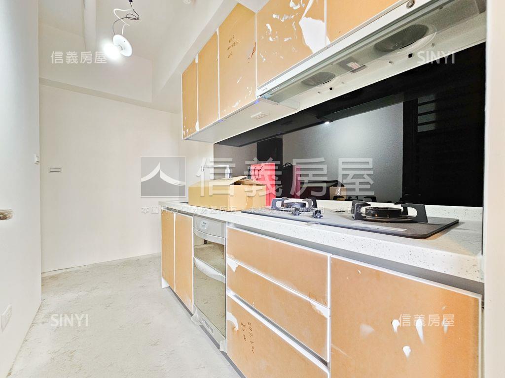 鵬躍序景觀３房車位房屋室內格局與周邊環境
