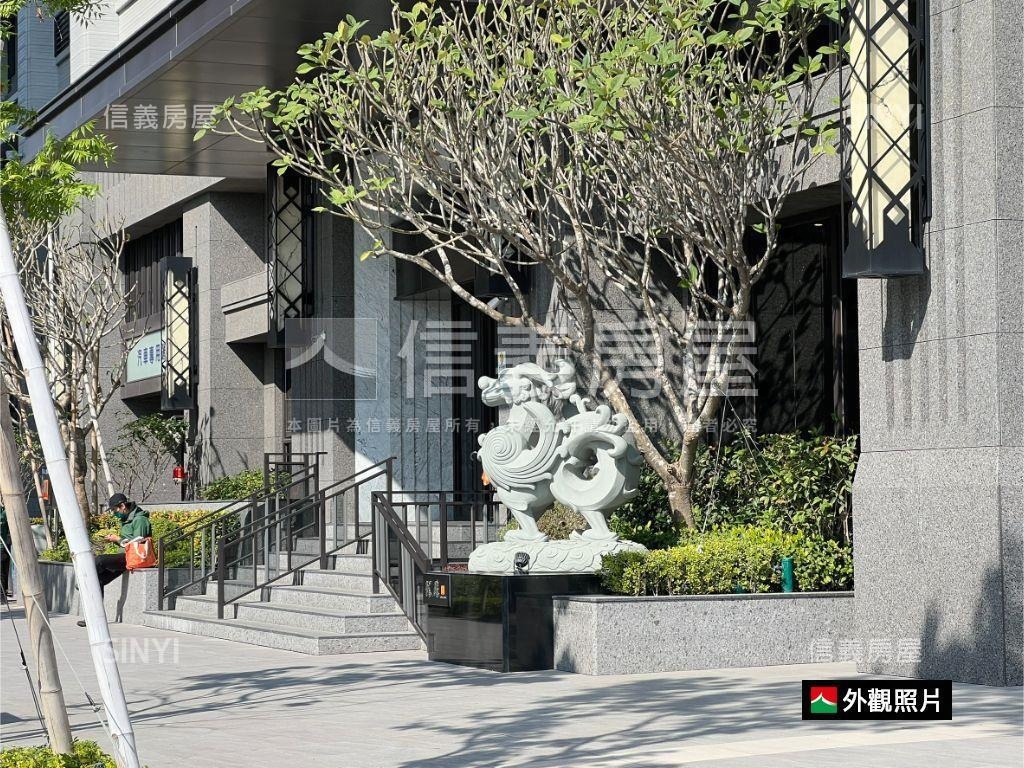 市政裝潢大房有車位房屋室內格局與周邊環境