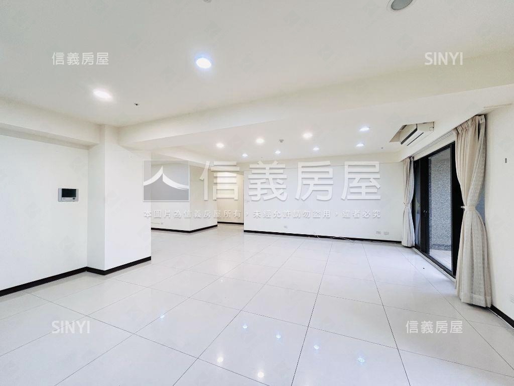 凰璽面公園獨立大四房房屋室內格局與周邊環境