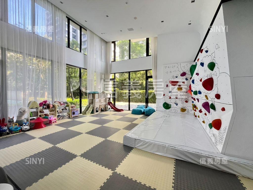 蜜之地。三房平車露臺戶房屋室內格局與周邊環境