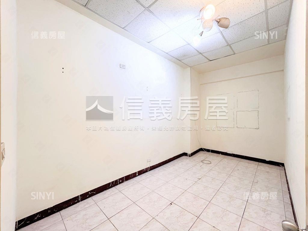 中壢後站低總價店面車位房屋室內格局與周邊環境