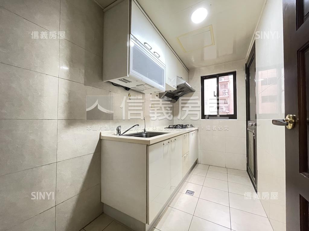 人見仁愛採光美三房含車位房屋室內格局與周邊環境