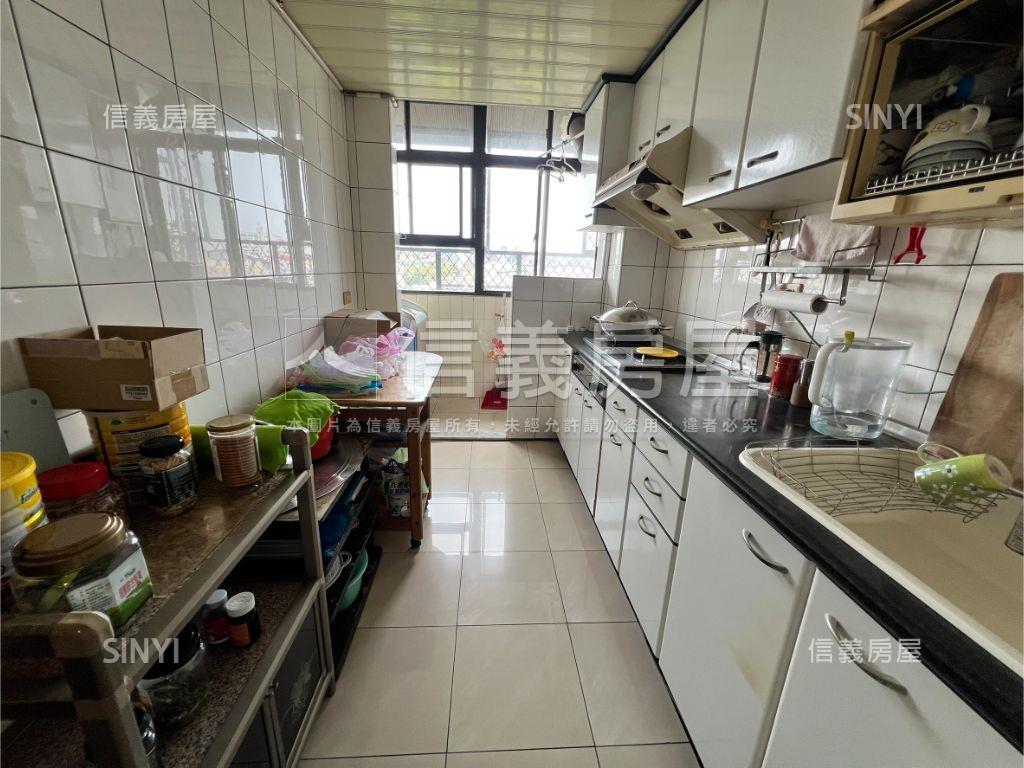 【專任】富錦街面公園三房房屋室內格局與周邊環境