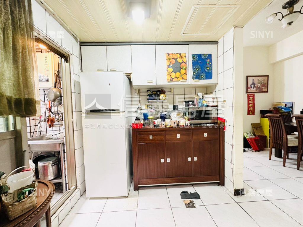 新和邊間三房房屋室內格局與周邊環境