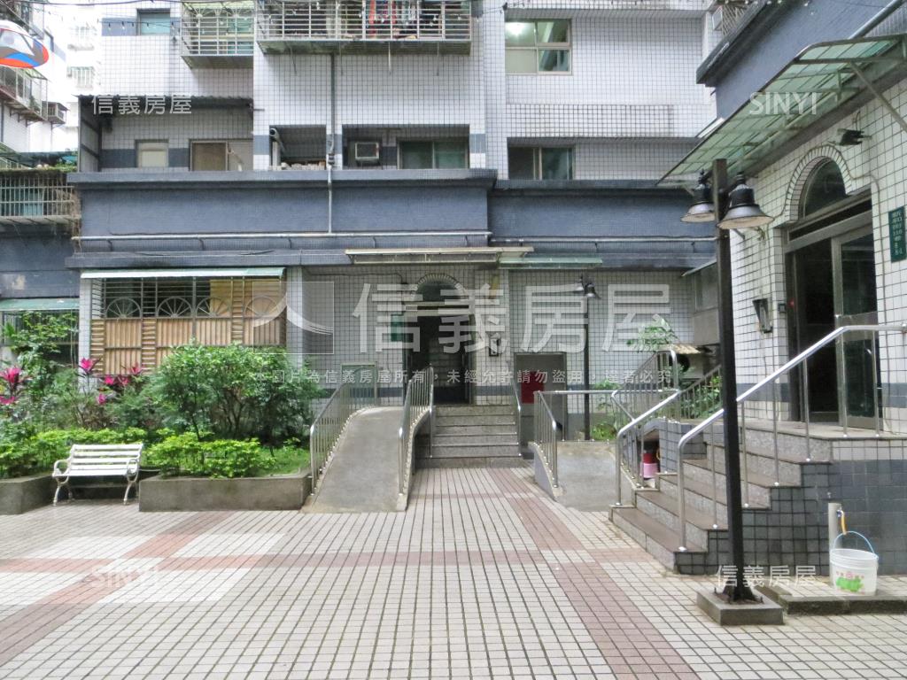 新和邊間三房房屋室內格局與周邊環境