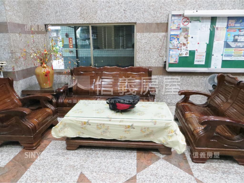 新和邊間三房房屋室內格局與周邊環境