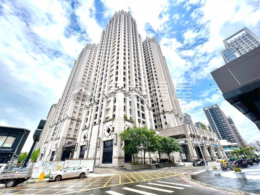 富宇權峰次頂樓採光三房房屋室內格局與周邊環境