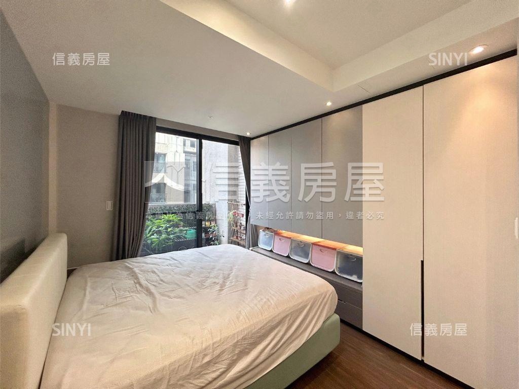 專任稀有次頂樓三房露臺戶房屋室內格局與周邊環境