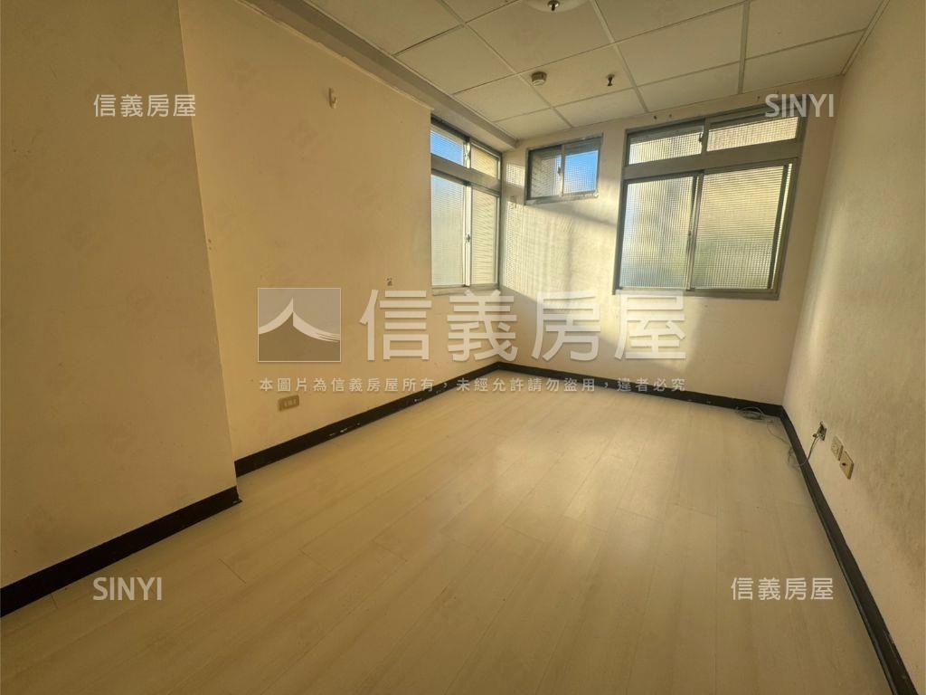 東區稀有朝南視野戶房屋室內格局與周邊環境