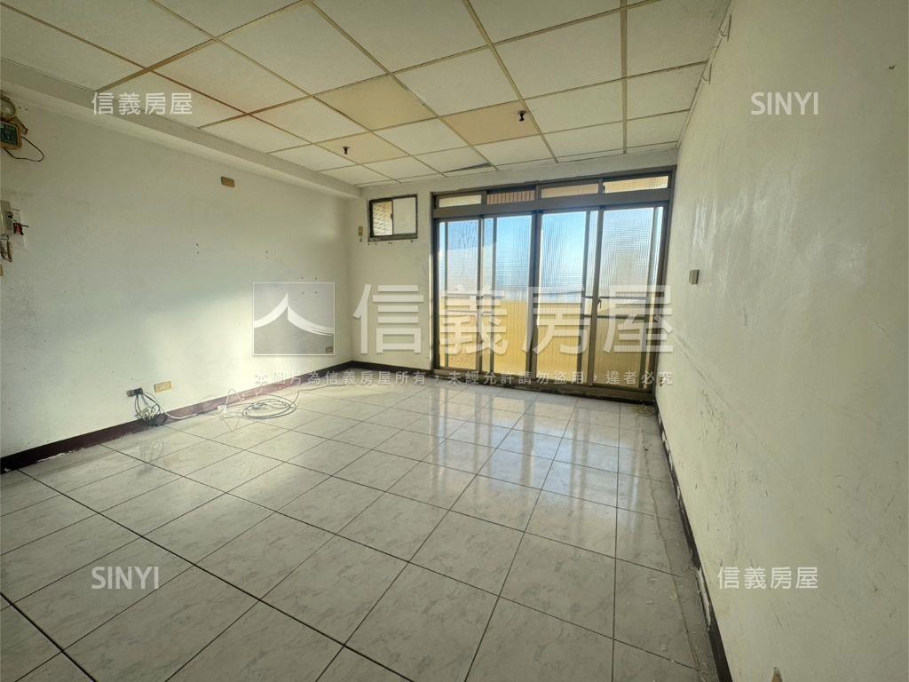 東區稀有朝南視野戶房屋室內格局與周邊環境