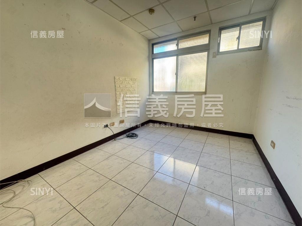 東區稀有朝南視野戶房屋室內格局與周邊環境