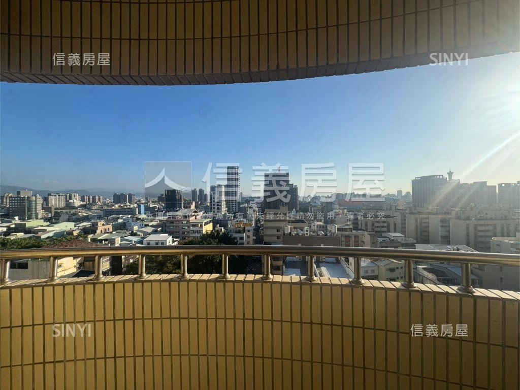 東區稀有朝南視野戶房屋室內格局與周邊環境