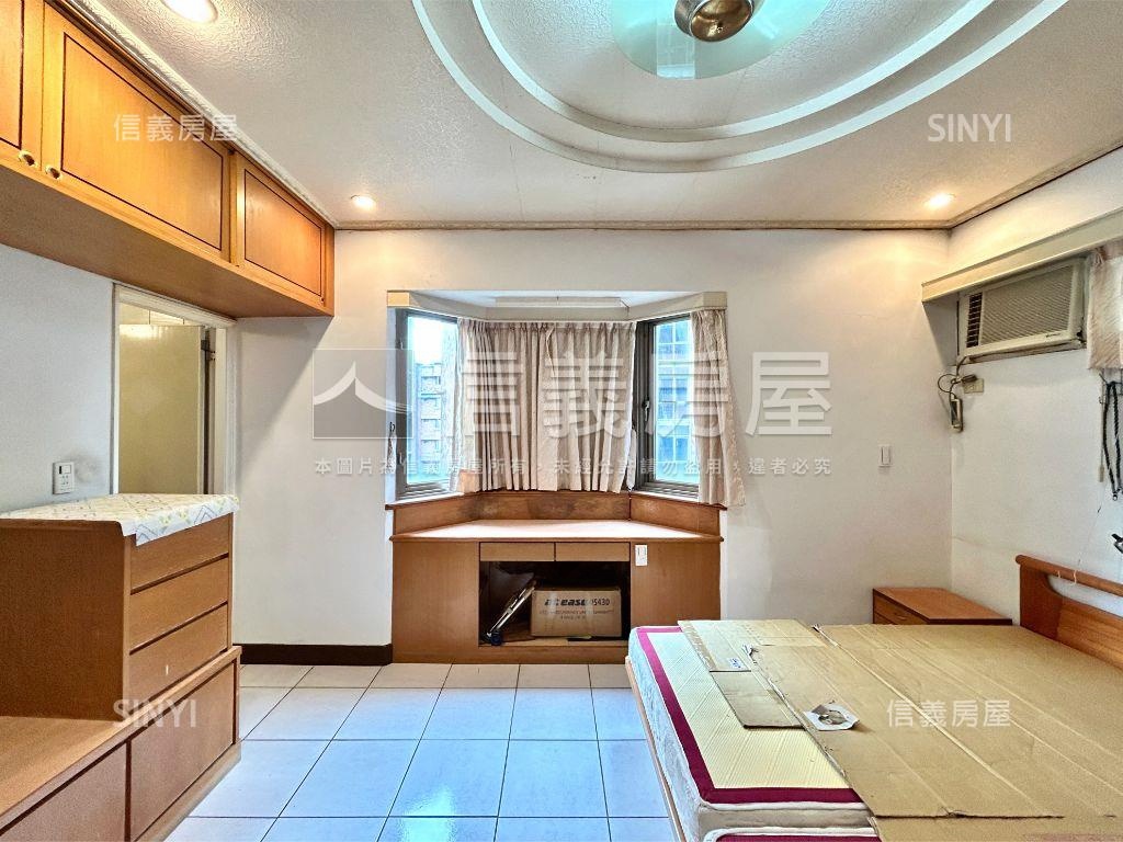 專任仁愛新城靜巷三房房屋室內格局與周邊環境