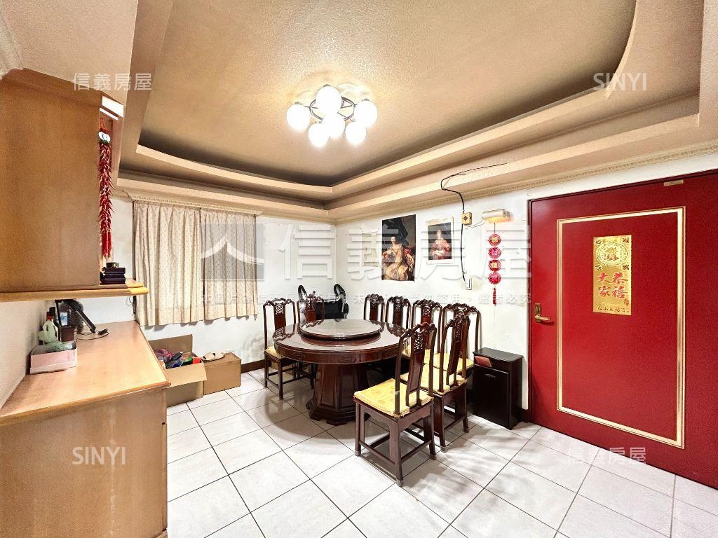 專任仁愛新城靜巷三房房屋室內格局與周邊環境