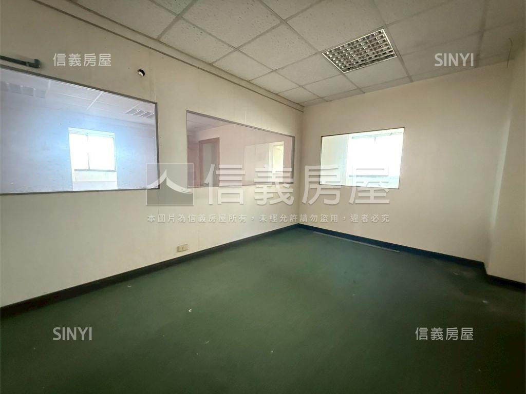 世界企業大樓Ａ房屋室內格局與周邊環境