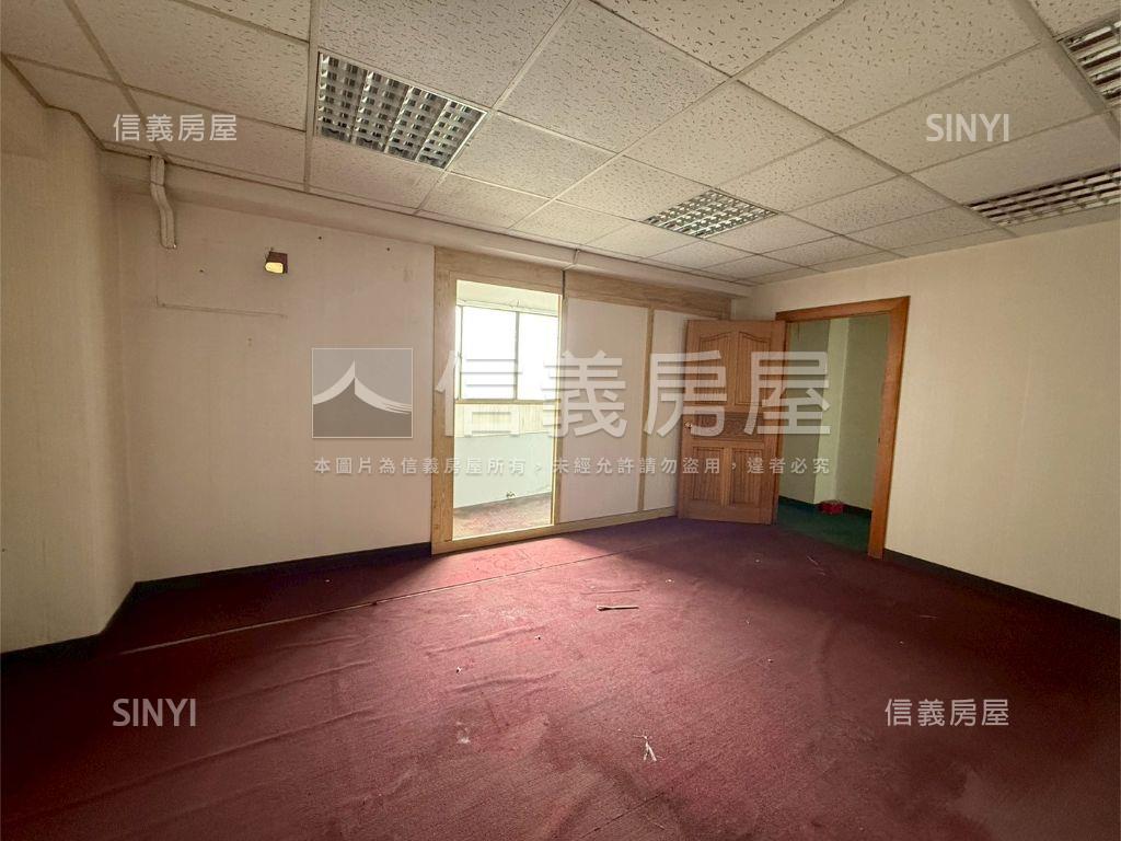 世界企業大樓Ａ房屋室內格局與周邊環境