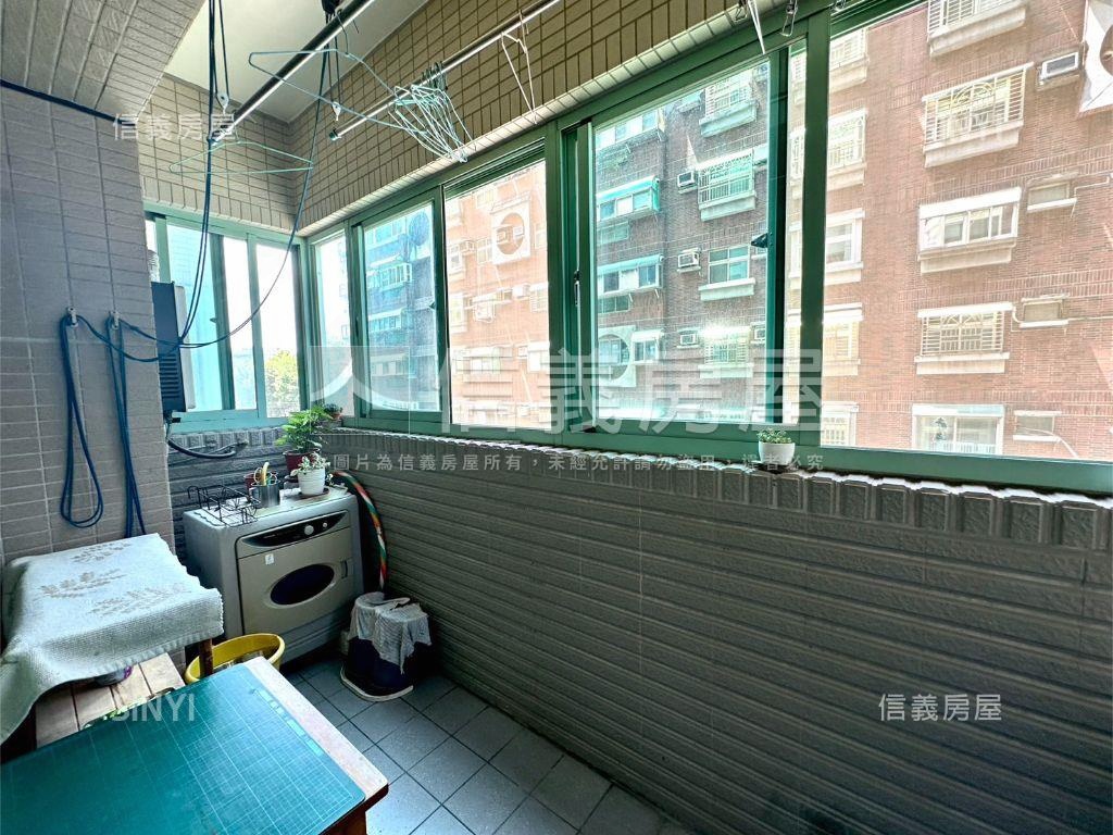 專任大塊文章３＋１雙車位房屋室內格局與周邊環境
