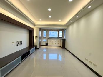 中和˙公園四房平面車位