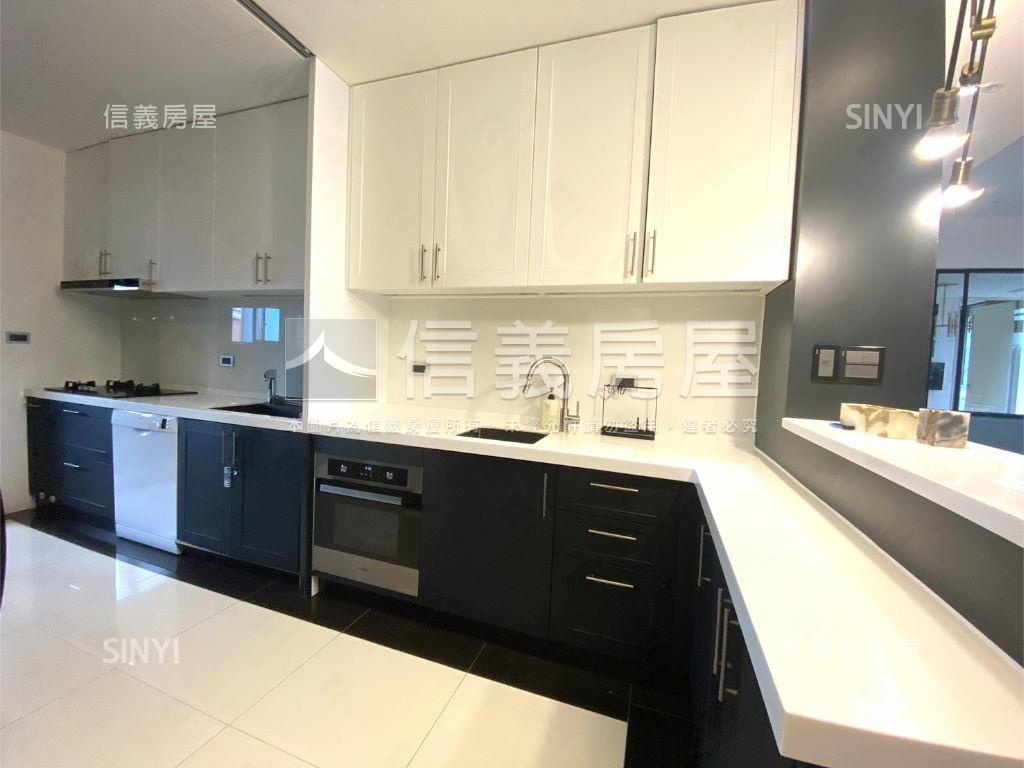 一層一戶碧湖苑豪邸房屋室內格局與周邊環境