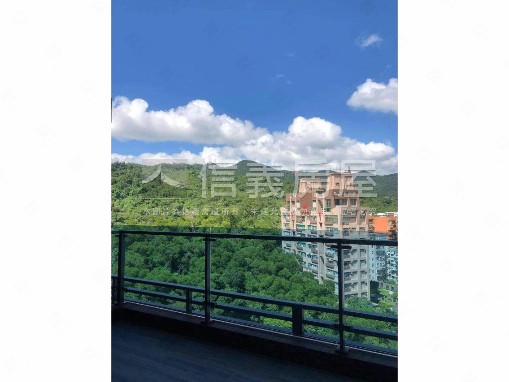 一層一戶碧湖苑豪邸房屋室內格局與周邊環境