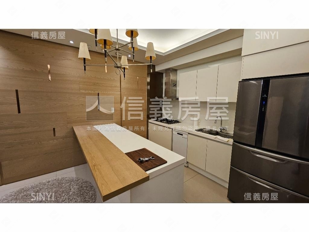 【可看屋】京硯頂樓層峰房屋室內格局與周邊環境