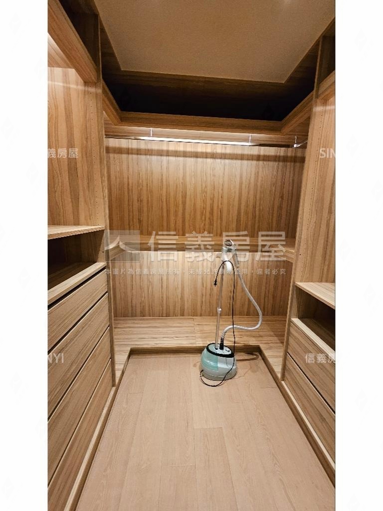 【可看屋】京硯頂樓層峰房屋室內格局與周邊環境