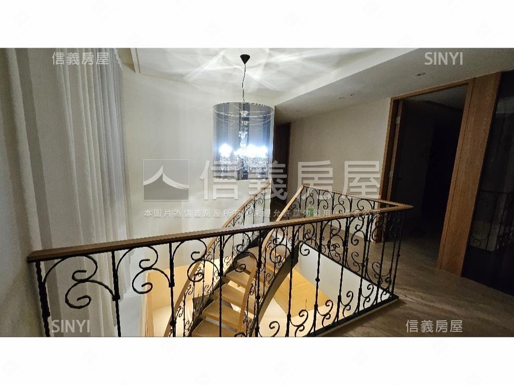 【可看屋】京硯頂樓層峰房屋室內格局與周邊環境