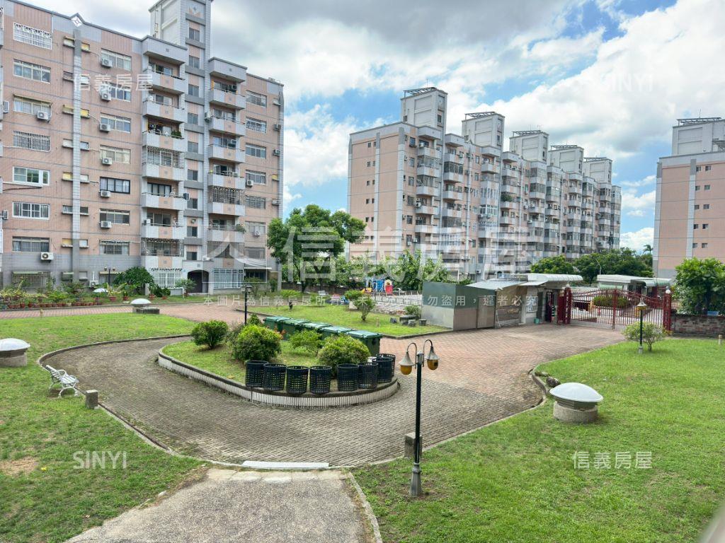 稀有景觀四房平車新市國宅房屋室內格局與周邊環境