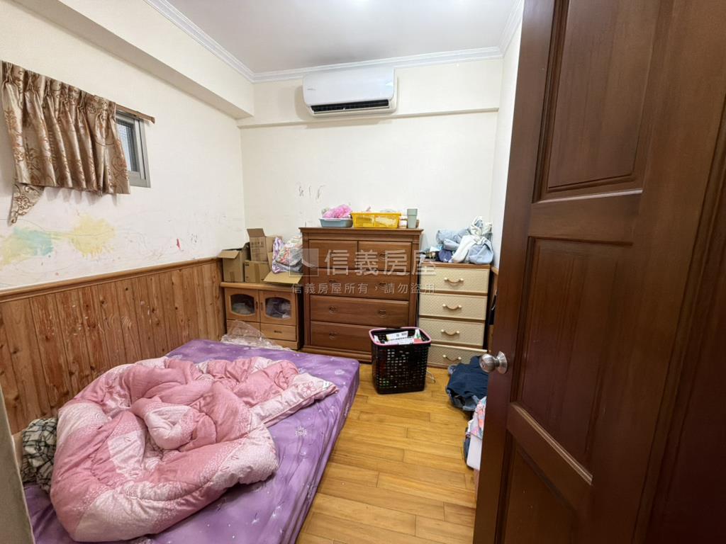 信義路二樓房屋室內格局與周邊環境