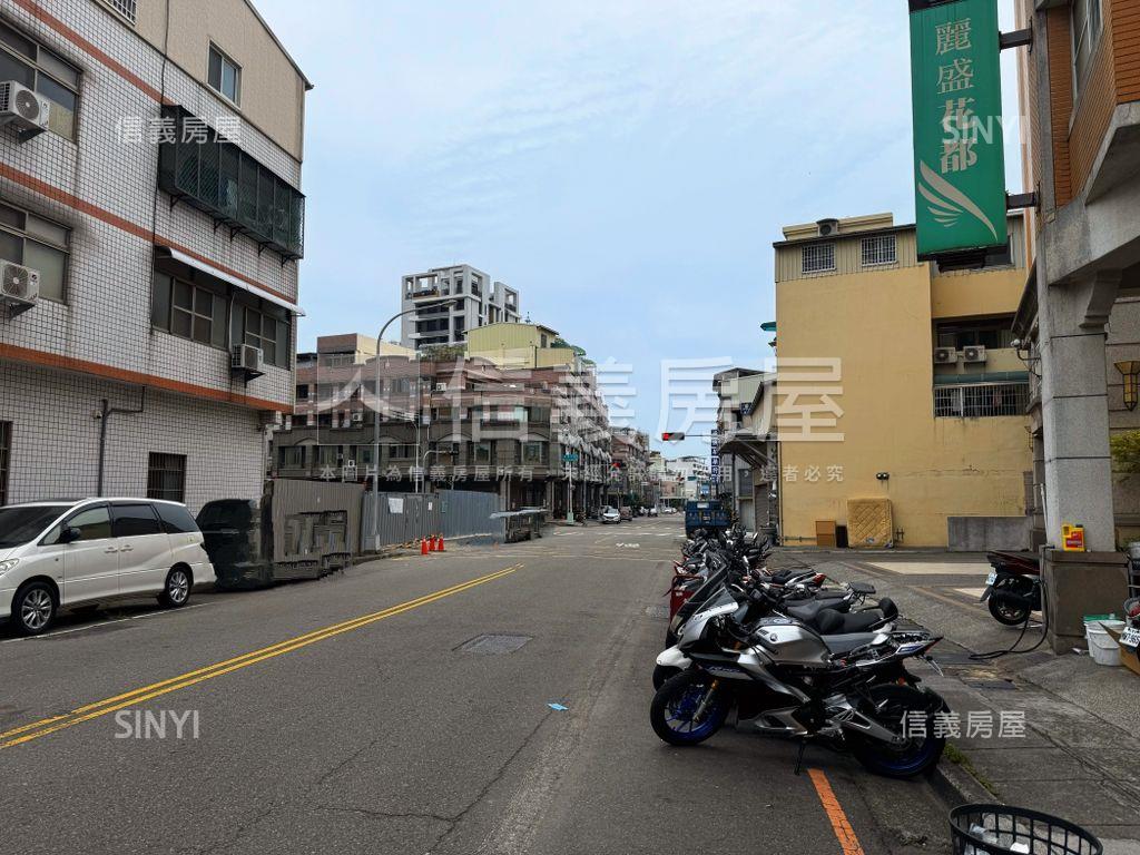 地點超讚透天店面快來看！房屋室內格局與周邊環境