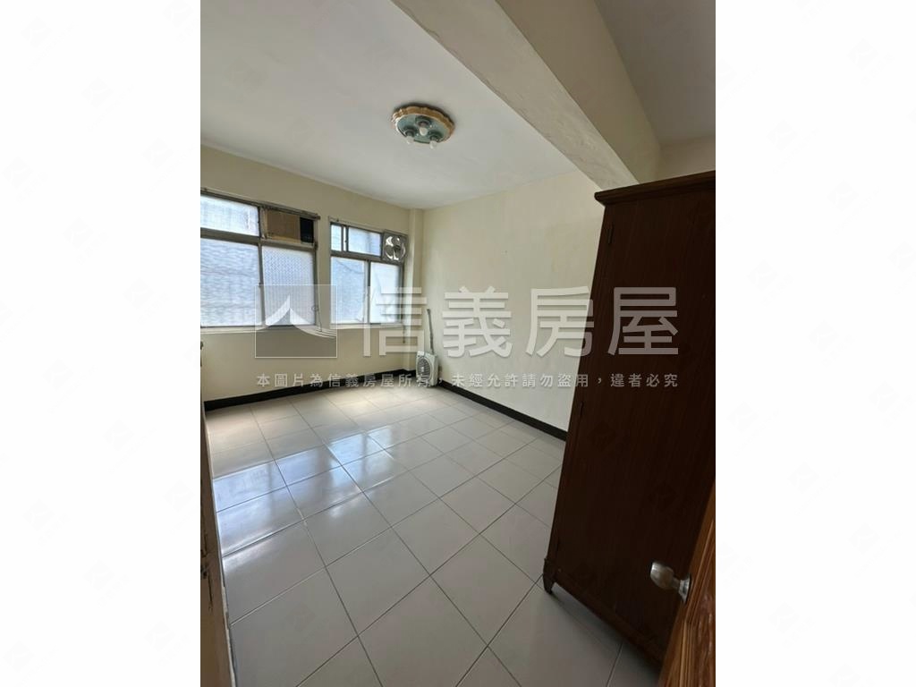 稀有釋出七張邊間美寓房屋室內格局與周邊環境