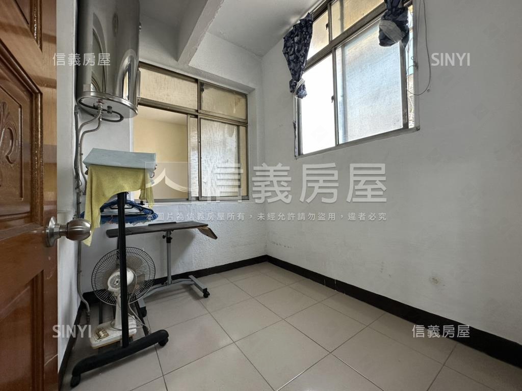 稀有釋出七張邊間美寓房屋室內格局與周邊環境