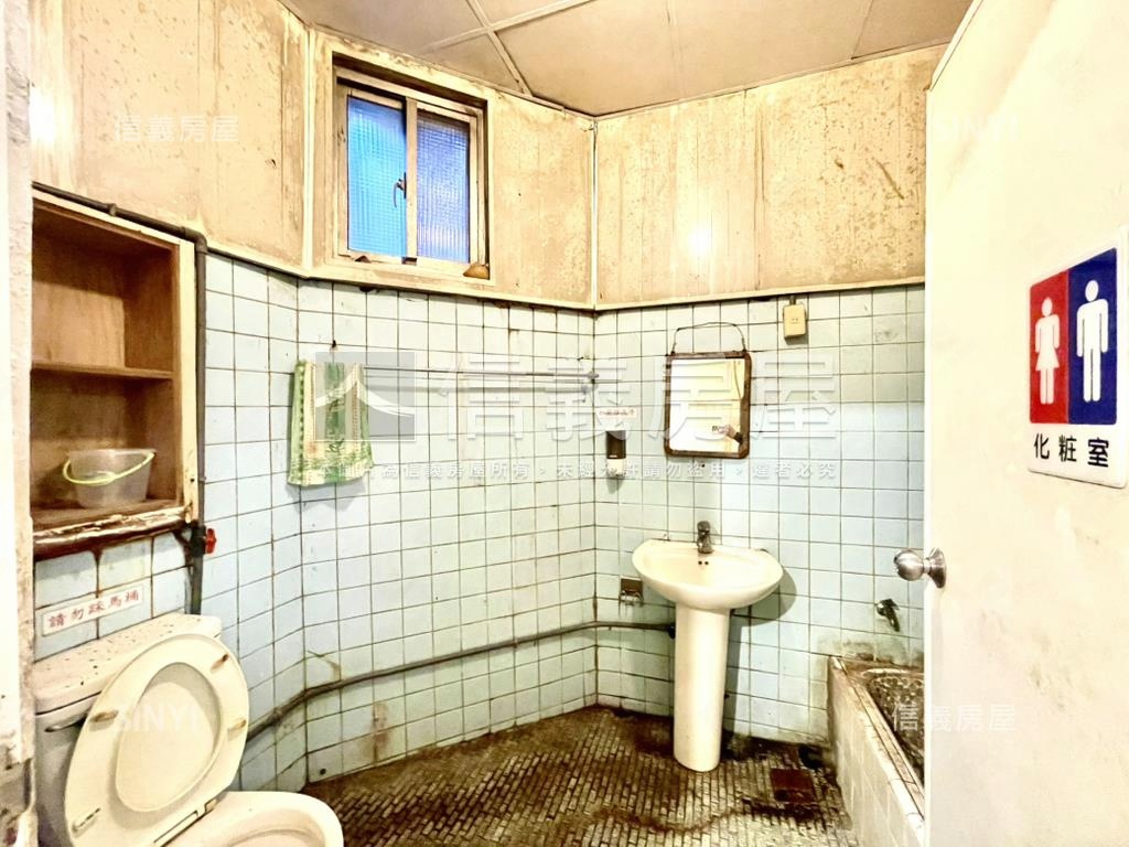 熱鬧非凡小東店面房屋室內格局與周邊環境