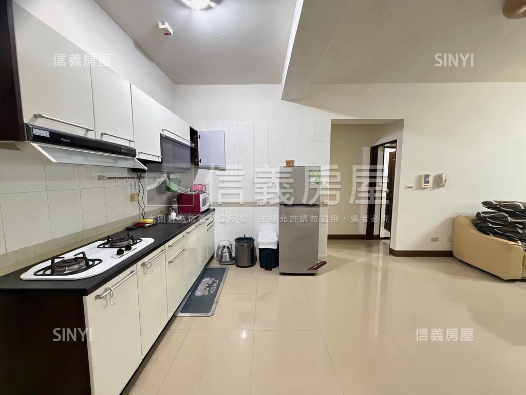 農十六·紐約溫馨正三房房屋室內格局與周邊環境