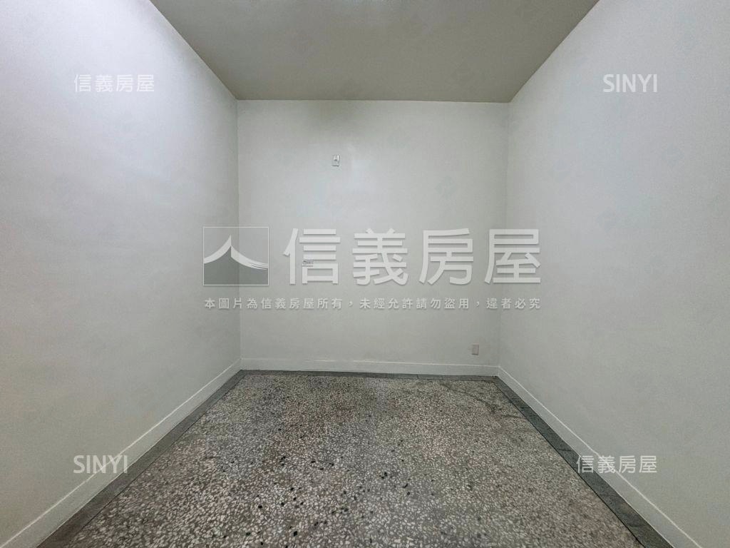 海佃大地坪整新透天房屋室內格局與周邊環境