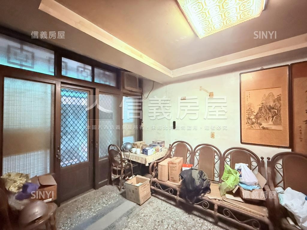 高城大地坪面埤塘透天厝房屋室內格局與周邊環境