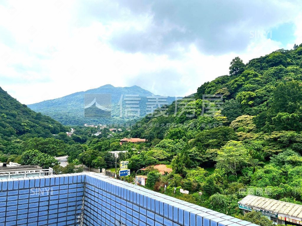 陽明山景．邊間大露臺華廈房屋室內格局與周邊環境