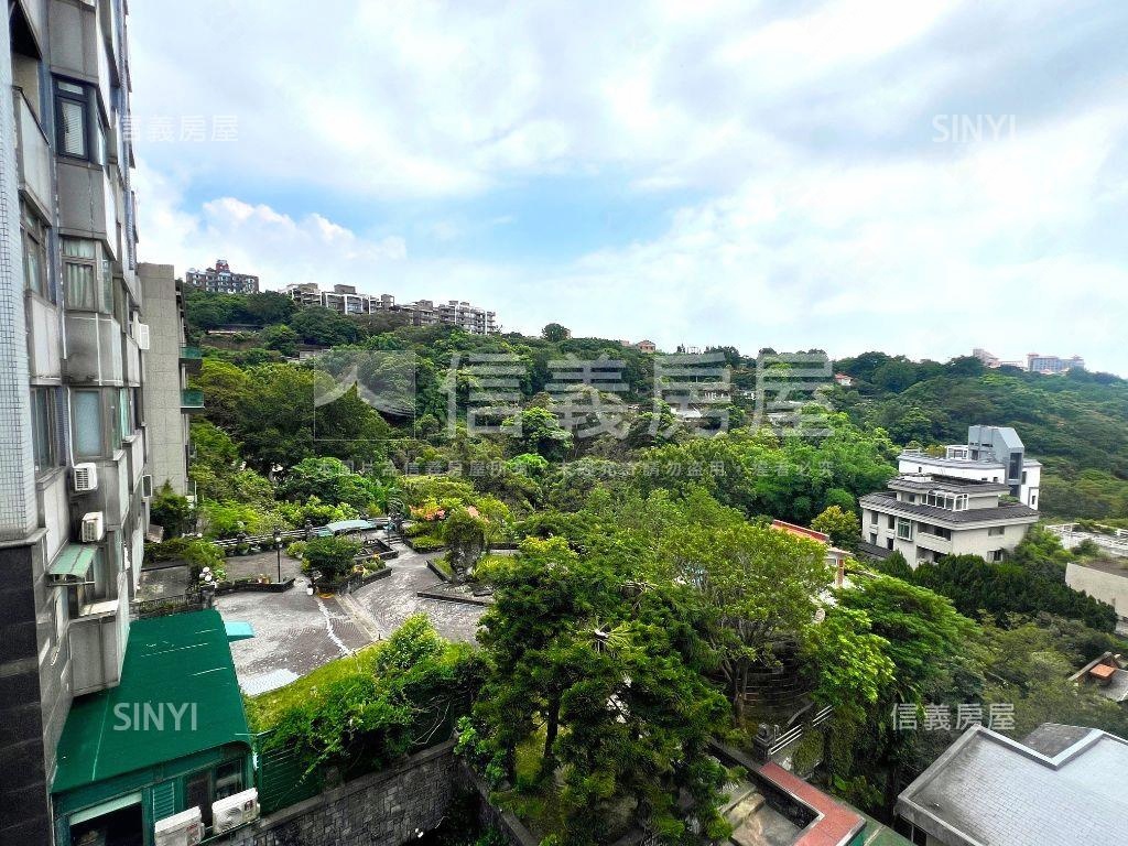 陽明山景．邊間大露臺華廈房屋室內格局與周邊環境
