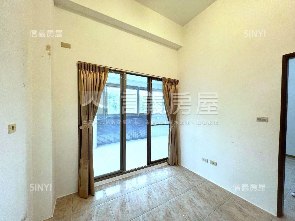 陽明山景．邊間大露臺華廈房屋室內格局與周邊環境