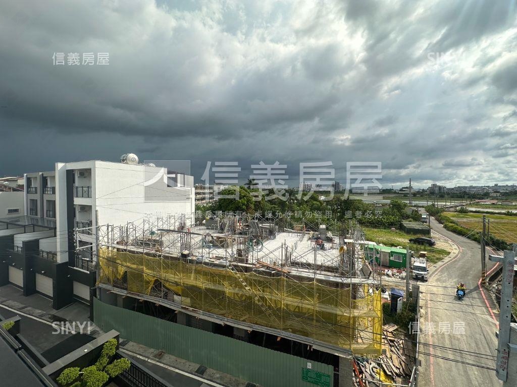 近南科全新質感電車別墅Ｃ房屋室內格局與周邊環境