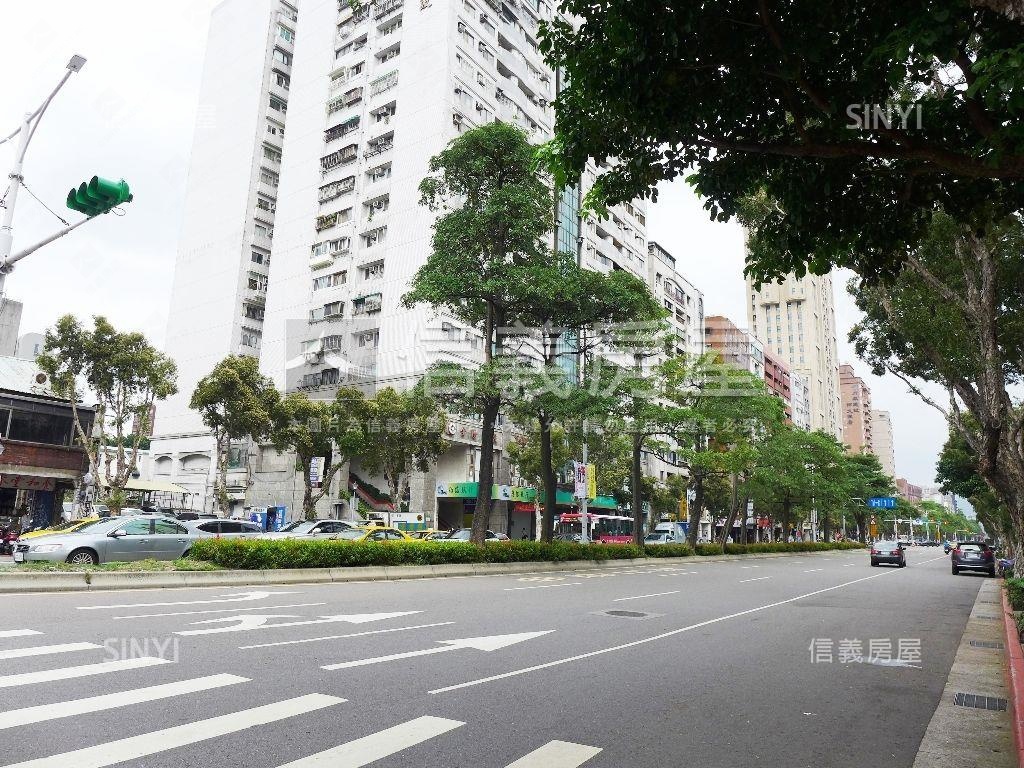 大安精華地段休旅車位房屋室內格局與周邊環境