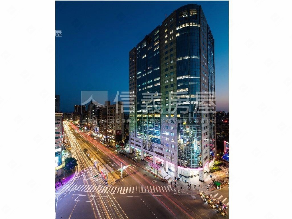 大安精華地段休旅車位房屋室內格局與周邊環境