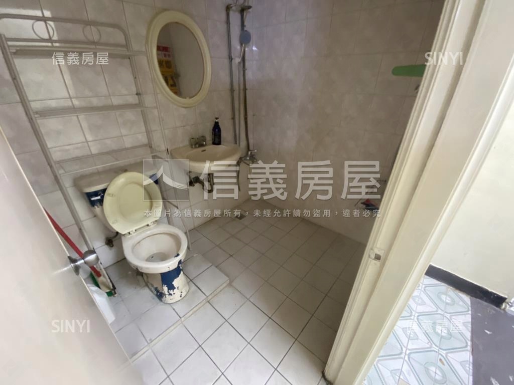 熱鬧新生街１１號住店皆宜房屋室內格局與周邊環境
